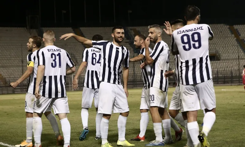 Απόλλων Σμύρνης: Μόνο η φαμίλια αποφασίζει!
