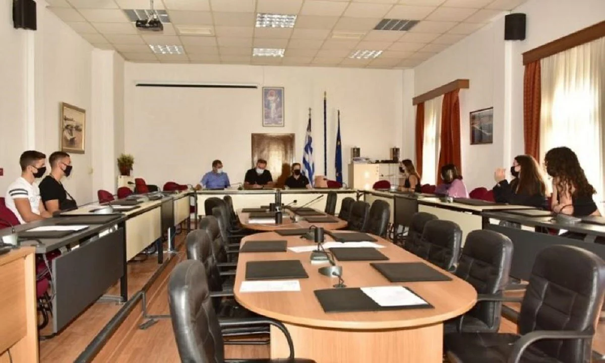 Μπράβο τους! Μαθητές ζήτησαν την υποχρεωτική προσευχή και την ανάκρουση του Εθνικού Ύμνου