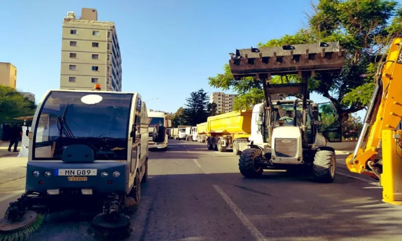 Αμμόχωστος: Μπήκαν με τις μπουλντόζες στα Βαρώσια οι Τούρκοι