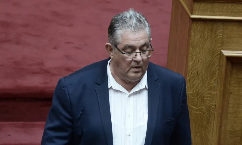 ΚΚΕ: Δεν έμεινε στην κυβέρνηση - Τι αναφέρει για ΗΠΑ, ΝΑΤΟ, ΕΕ