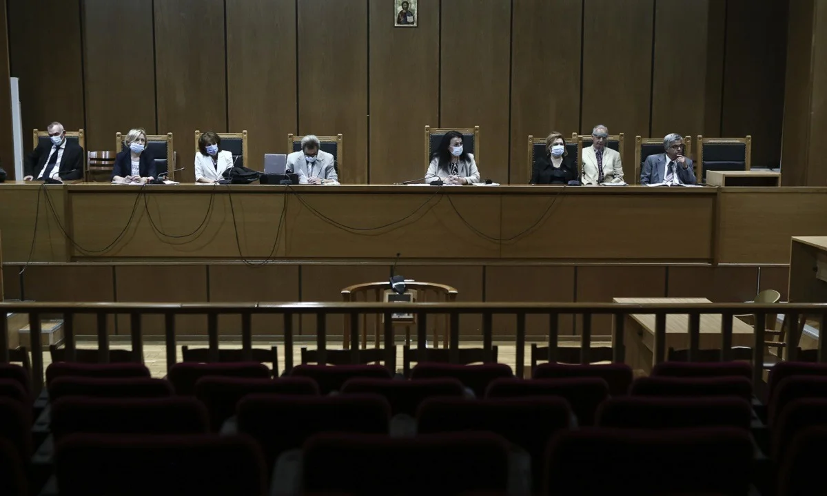 Δίκη Χρυσής Αυγής: Ώρα αποφάσεων έπειτα από 5,5 χρόνια - «Φρούριο» το Εφετείο (vids)