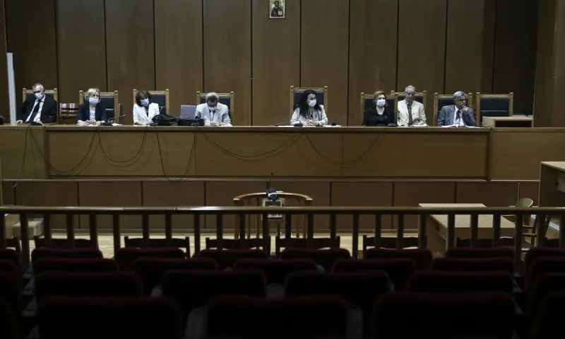 Δίκη Χρυσής Αυγής: Ώρα αποφάσεων έπειτα από 5,5 χρόνια - «Φρούριο» το Εφετείο (vids)
