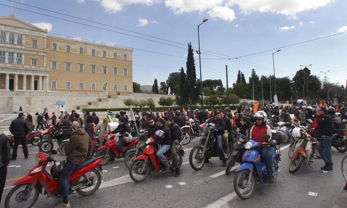 24ωρη απεργία: Κούριερ, ντελιβεράδες και υπάλληλοι εξωτερικών εργασιών
