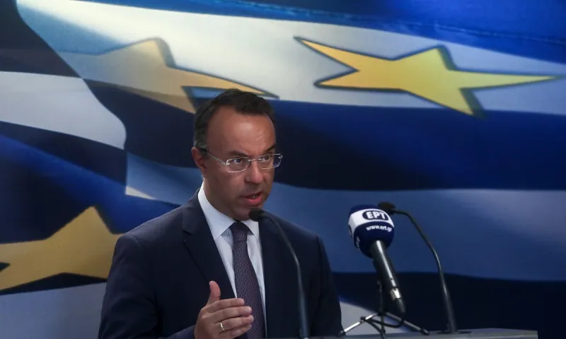 Σταϊκούρας: Νέες ρυθμίσεις για τις οφειλές στην εφορία