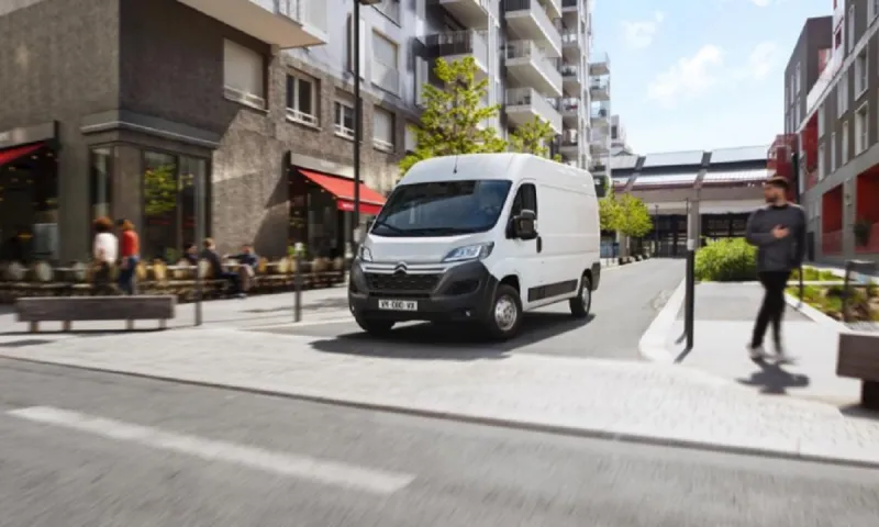 ΝΕΟ CITROËN Ë-JUMPER: 100% ËLECTRIC VAN, EΩΣ ΚΑΙ 17 Μ3 ΟΓΚΟΣ ΦΟΡΤΩΣΗΣ