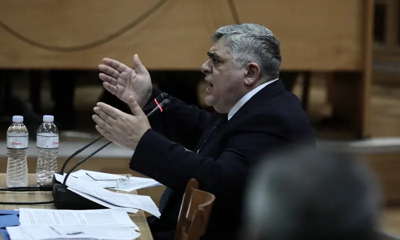 Χρυσή Αυγή: Το twitter «έριξε» λογαριασμούς βουλευτών της