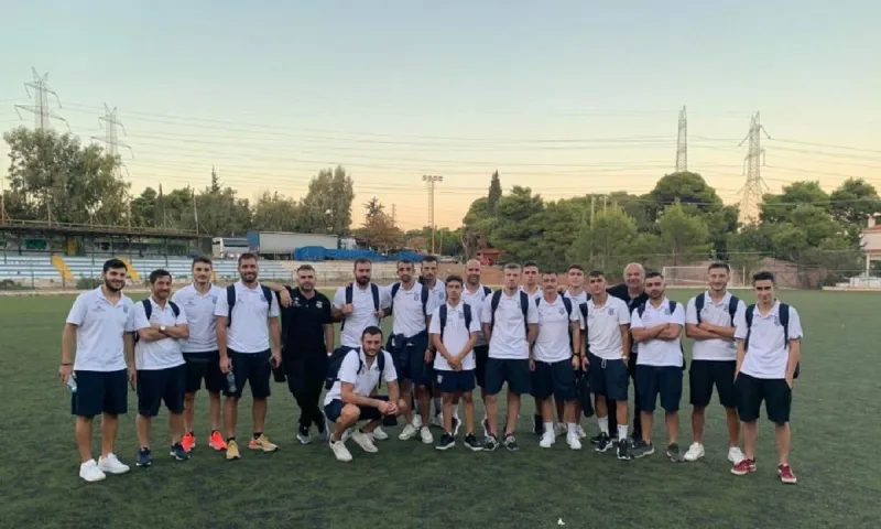 ΕΠΣΑΝΑ - Σαρωνικός Αναβύσσου: Επίθεση με αυγά, πέτρες και κροτίδες στο πούλμαν! (vid)