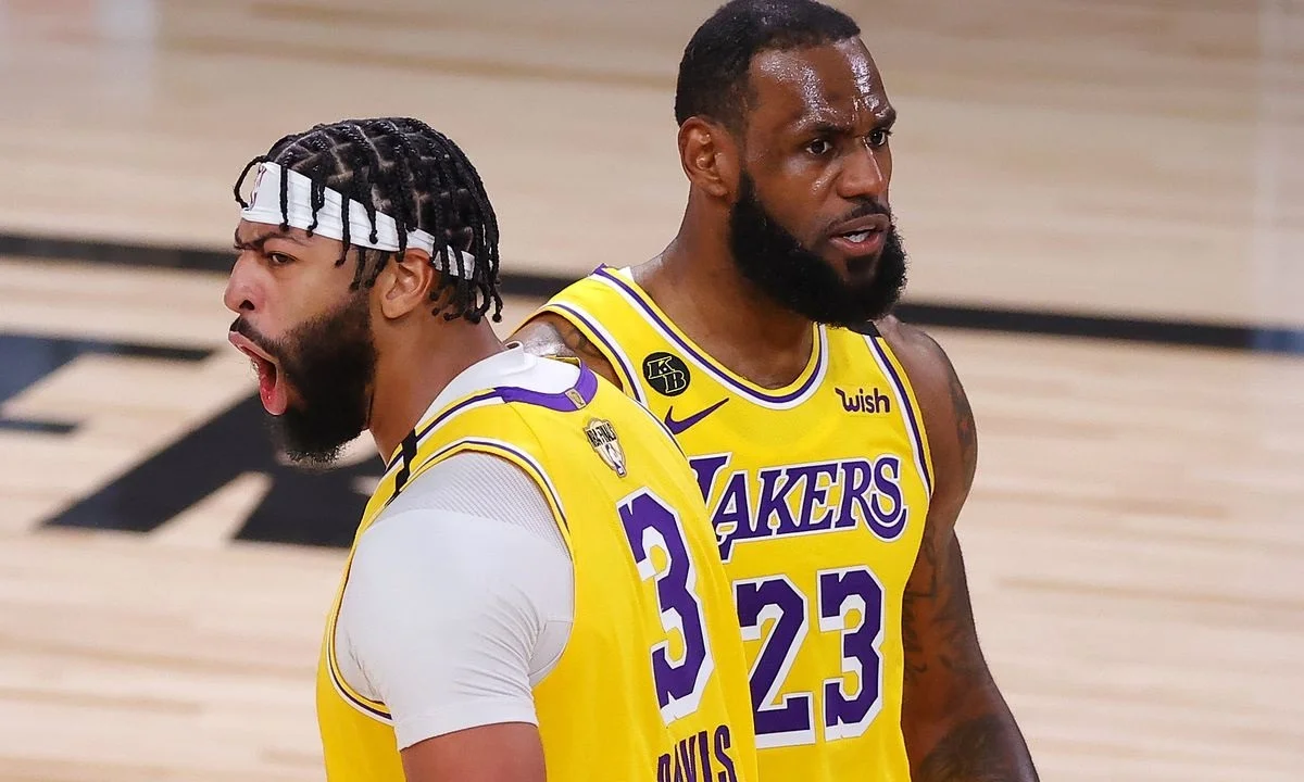 Λέικερς: Παίζει στο Game 6 ο Άντονι Ντέιβις (vid)