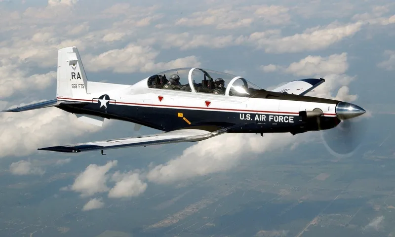 Oruc Reis: Oπλίζουμε 20 Τ-6Α για να ρίχνουν τα τουρκικά drones