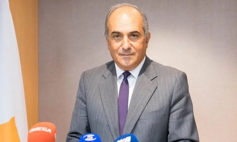 Κύπρος: «Πουλούσαν» χρυσά διαβατήρια σε επενδυτές!