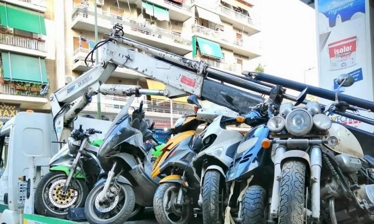Δήμος Αθηναίων: Απομακρύνθηκαν πάνω από 2.300 εγκαταλελειμμένα οχήματα σε ένα χρόνο