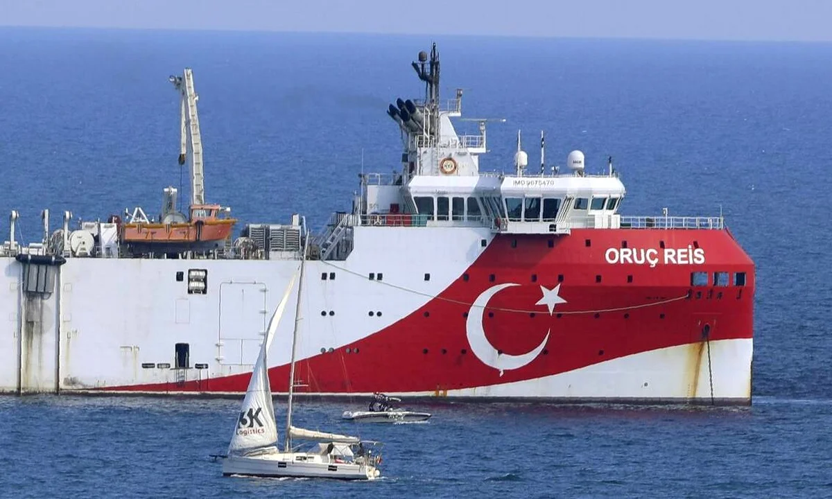 Ελληνοτουρκικά: Θρίλερ με το Oruc Reis - Πλησιάζει κι άλλο στο Καστελόριζο!