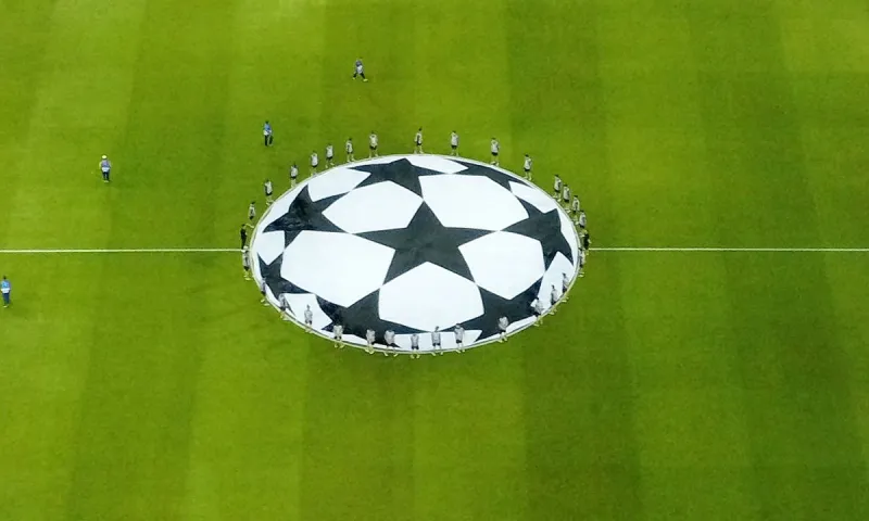 UEFA: Εξετάζει Champions League με 36 ομάδες!