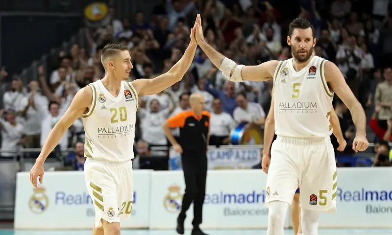 Ρεάλ: Χωρίς Κοζέρ και Κάρολ στο clasico