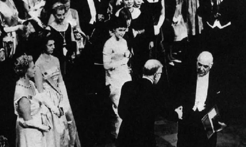 24 Οκτωβρίου: Το Νόμπελ Λογοτεχνίας στον Γιώργο Σεφέρη