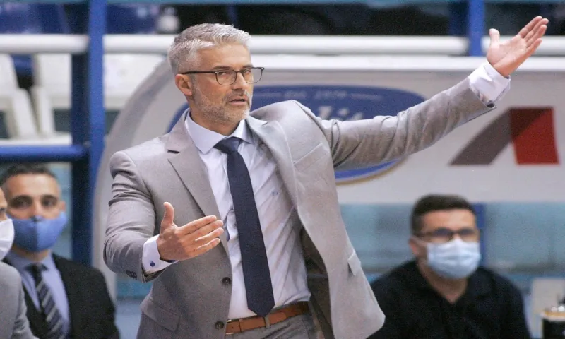 Ζιάγκος: «Περήφανος για εσάς, νίκη και κόντρα στον Άρη»