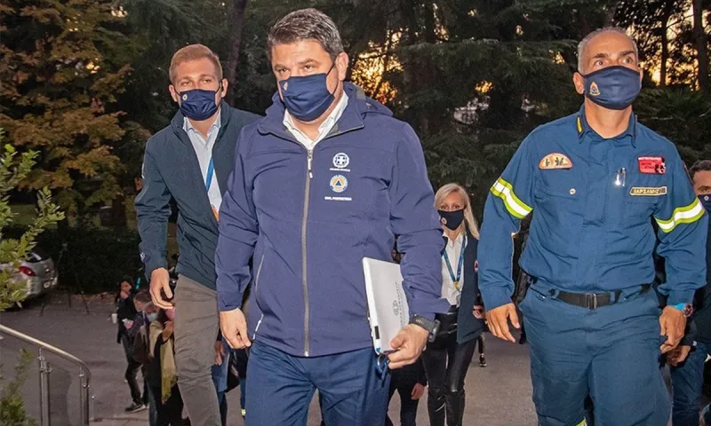 Κορονοϊός: Σύσκεψη στις Σέρρες: «Όχι στο lockdown, ναι στα μέτρα» λέει ο Χαρδαλιάς (vid)