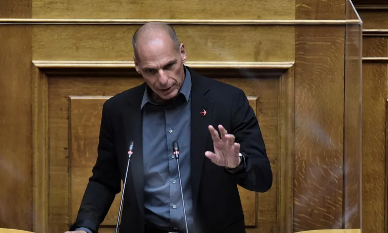Βαρουφάκης: Συνέργεια ΝΔ και ΣΥΡΙΖΑ, το ΜέΡΑ 25 αποχωρεί από τη διαδικασία