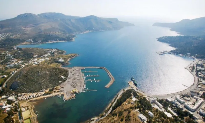 Ελληνοτουρκικά: Γαλλική βάση στην Λέρο; - Σοκ στην Τουρκία