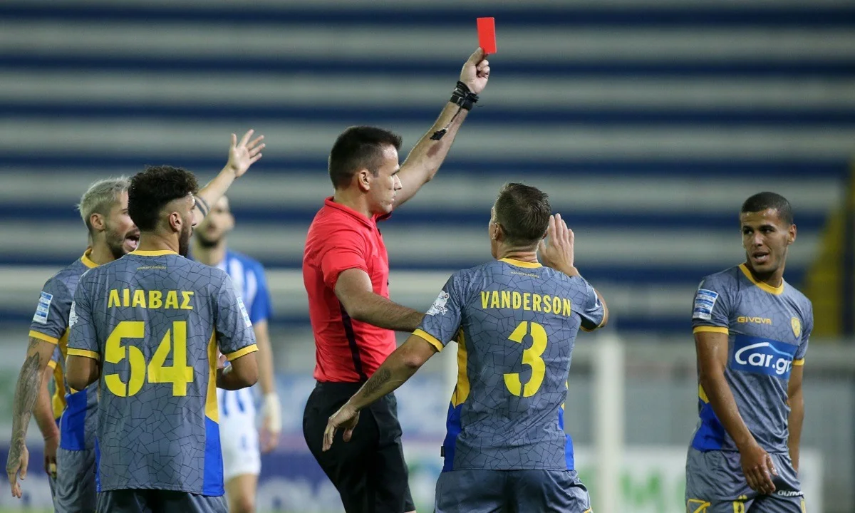 Παναιτωλικός: «Πώς θα πάει μπροστά το ποδόσφαιρό μας με Μανούχους;»