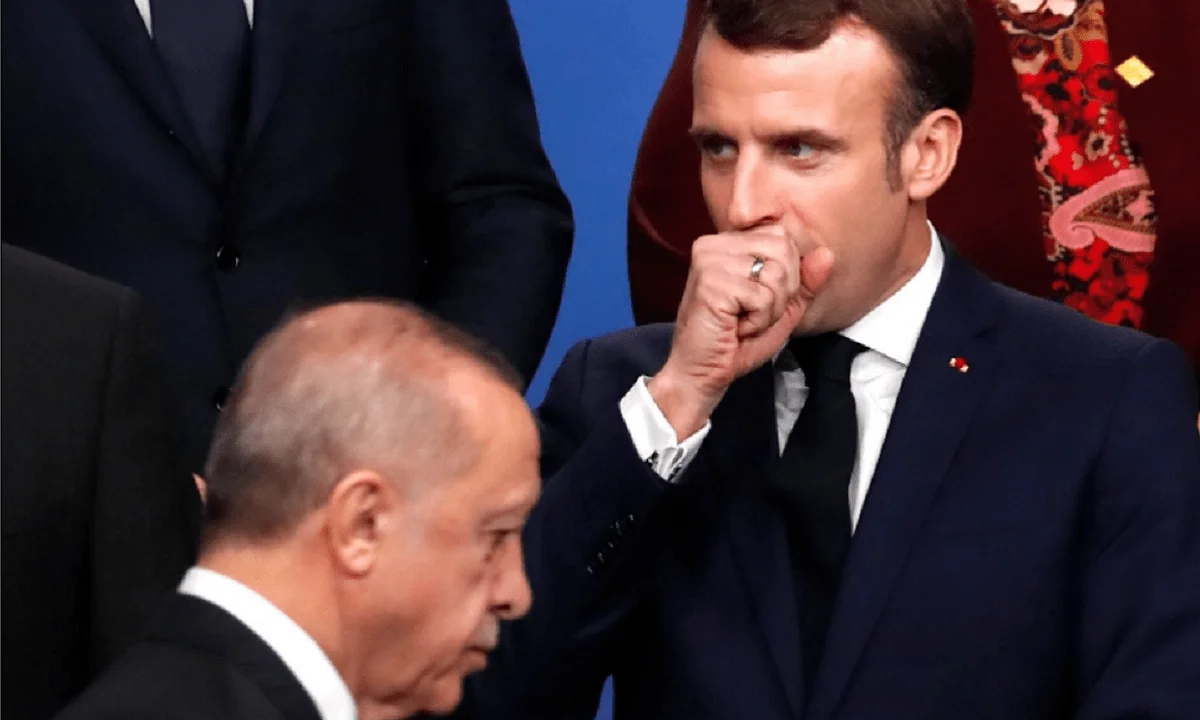 Η Γαλλία έβαλε στη θέση της την Τουρκία για το Charlie Hebdo: «Οι επιθέσεις σας ήταν γεμάτες μίσος»