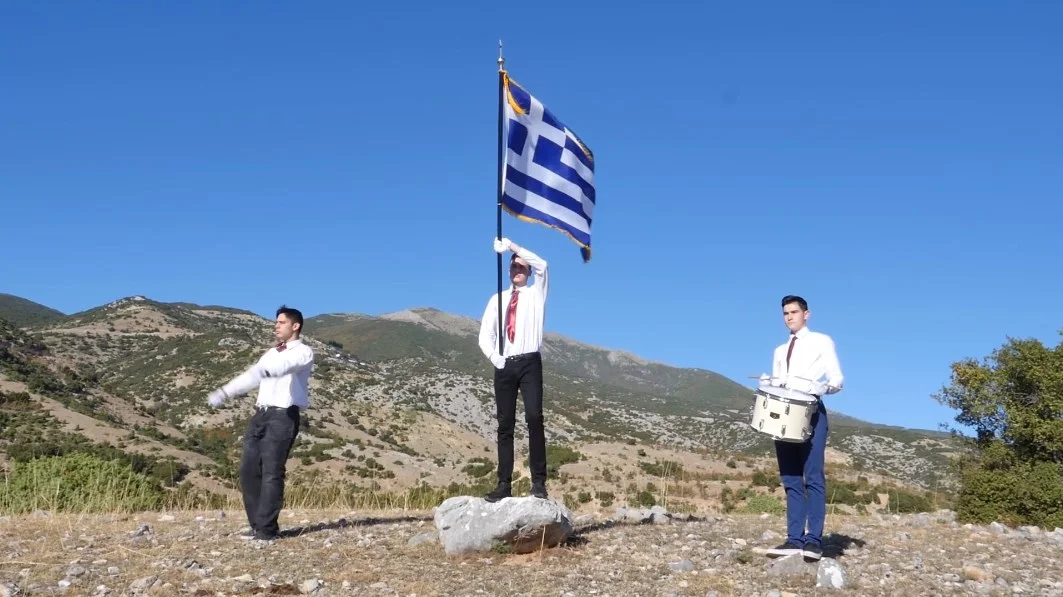 Μοναχική παρέλαση 2020 - Δείτε το viral video απο Νέο Σούλι Σερρών που συγκινεί