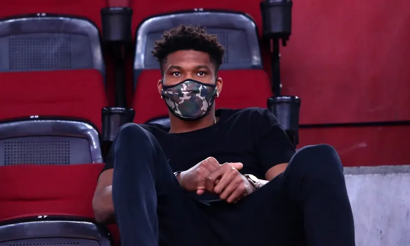 Αντετοκούνμπο: Στο ΣΕΦ ο MVP του NBA