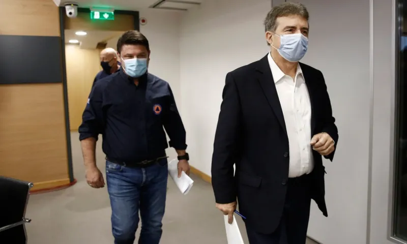 Μ. Χρυσοχοΐδης: «Σκάβει τάφους όποιος δεν τηρεί τα μέτρα Covid»