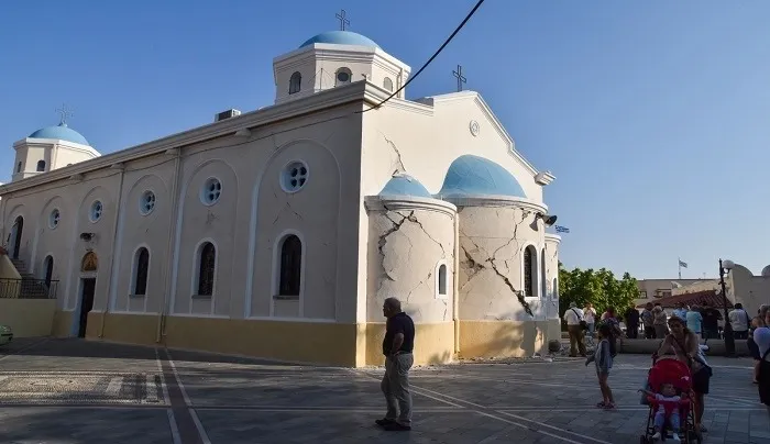 Κόλλησαν οι διαδικασίες για την αποκατάσταση των εκκλησιών στην Κω - Πέφτουν με ένα σεισμό