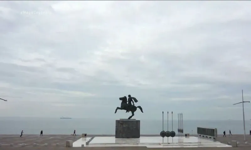Κορονοϊός: Τριψήφια κρούσματα σε Λάρισα και Ροδόπη - Ολοταχώς για lockdown