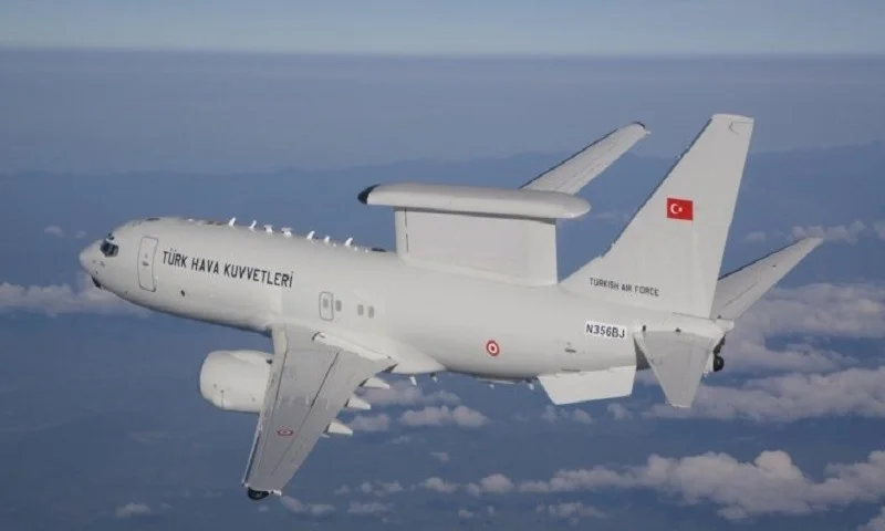 Ελληνοτουρκικά: «Boeing E-7T & Bayraktar TB2» στη συνοδεία του Oruc Reis