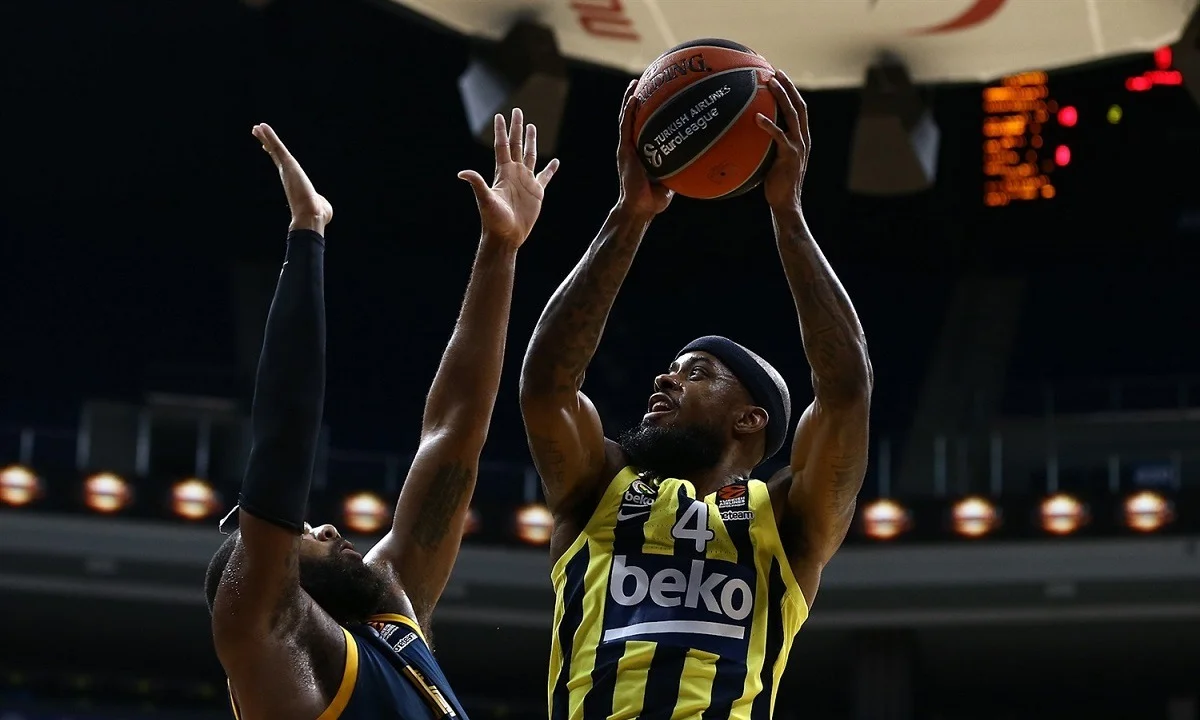 Φενερμπαχτσέ- Χίμκι 83-71: Βρίσκει ρυθμό