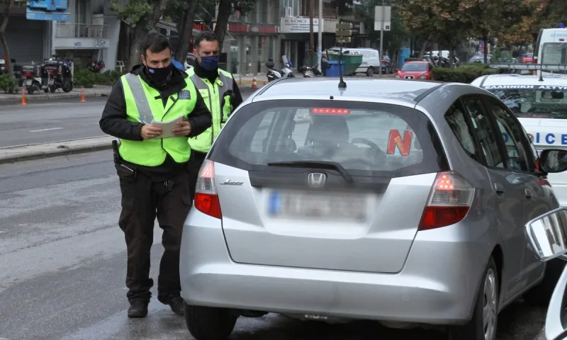 Κορονοϊός: Η χώρα σε καθεστώς γενικού lockdown - Τα μέτρα και τα ανοιχτά καταστήματα