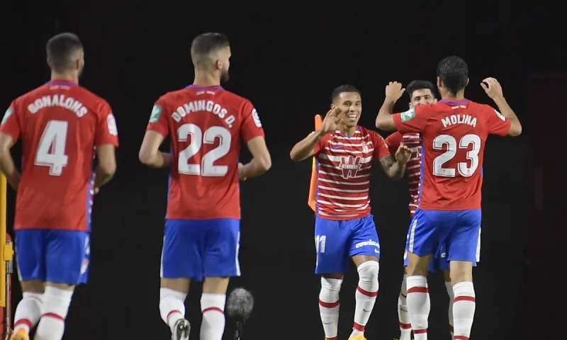 Γρανάδα: «Όχι» από τη La Liga - Παίζει με επτά παίκτες της πρώτης ομάδας!