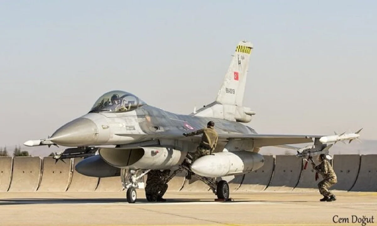 Τουρκικά F-16: Νεκροφόρες - Θέλουν να προσθέσουν 4.000 ώρες ζωής οι Τούρκοι