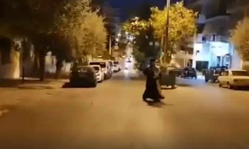 Κορονοϊός: Λιτανεία εν μέσω lockdown