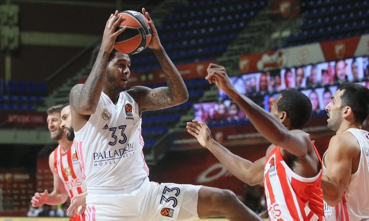 Ερυθρός Αστέρας- Ρεάλ 67-73: Βρίσκει ρυθμό