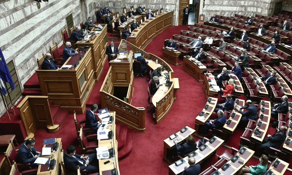 Κορονοϊός - Ελλάδα: «Έφυγε» από τη ζωή ο γιατρός της Βουλής Γιάννης Μητρόπουλος