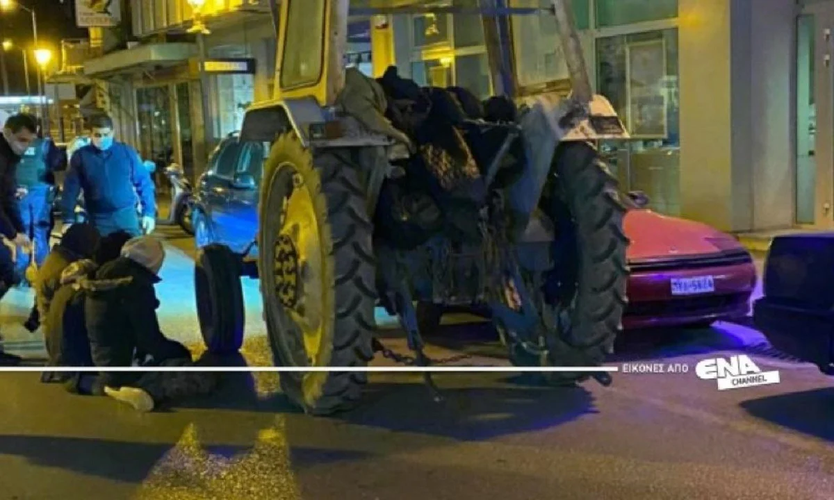 Ποιο lockdown; Λαθρομετανάστες έκοβαν βόλτες με τρακτέρ τη νύχτα στην Καβάλα! (vids)