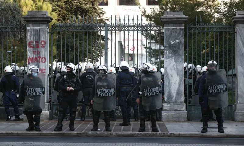 Συναγερμός για την επέτειο του Πολυτεχνείου: Απαγόρευση συγκεντρώσεων για 4+ άτομα - Πρόστιμα-σοκ