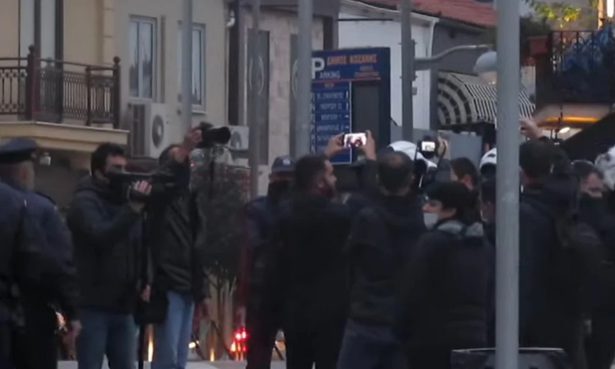 Κοζάνη: Ένταση στoν κεντρικό πεζόδρομο (vid)