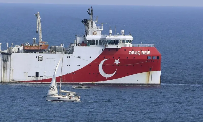 Η Τουρκία ζητά αποστρατικοποίηση των νησιών - «Μπαράζ» νέων NAVTEX