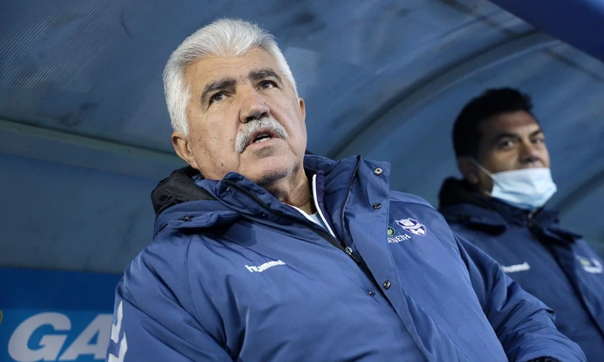 Παράσχος: «Με συγκινούν αυτά τα παιδιά»