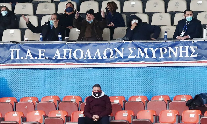 Έξαλλος ο Κούγιας με το 4-1 από την ΑΕΚ - Τα «έβαλε» με παίκτη!