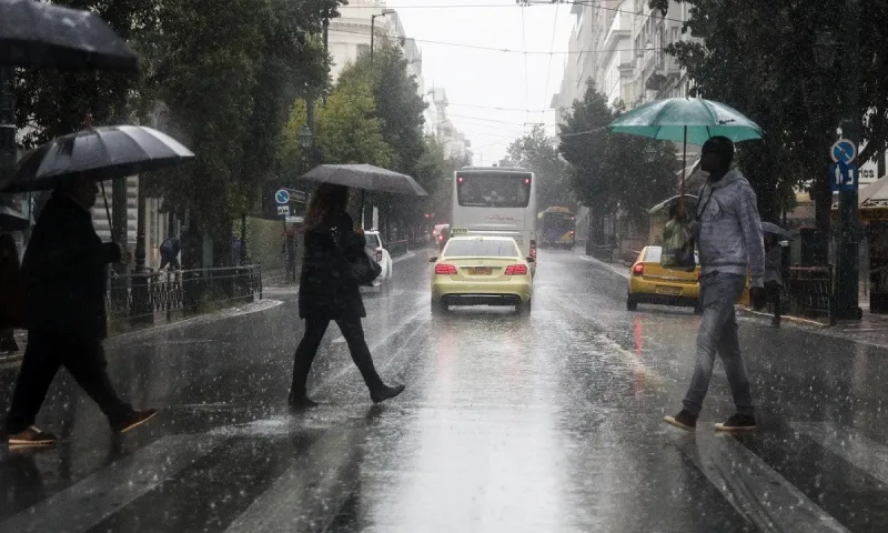 Καιρός 25/11: Τοπικές βροχές και καταιγίδες