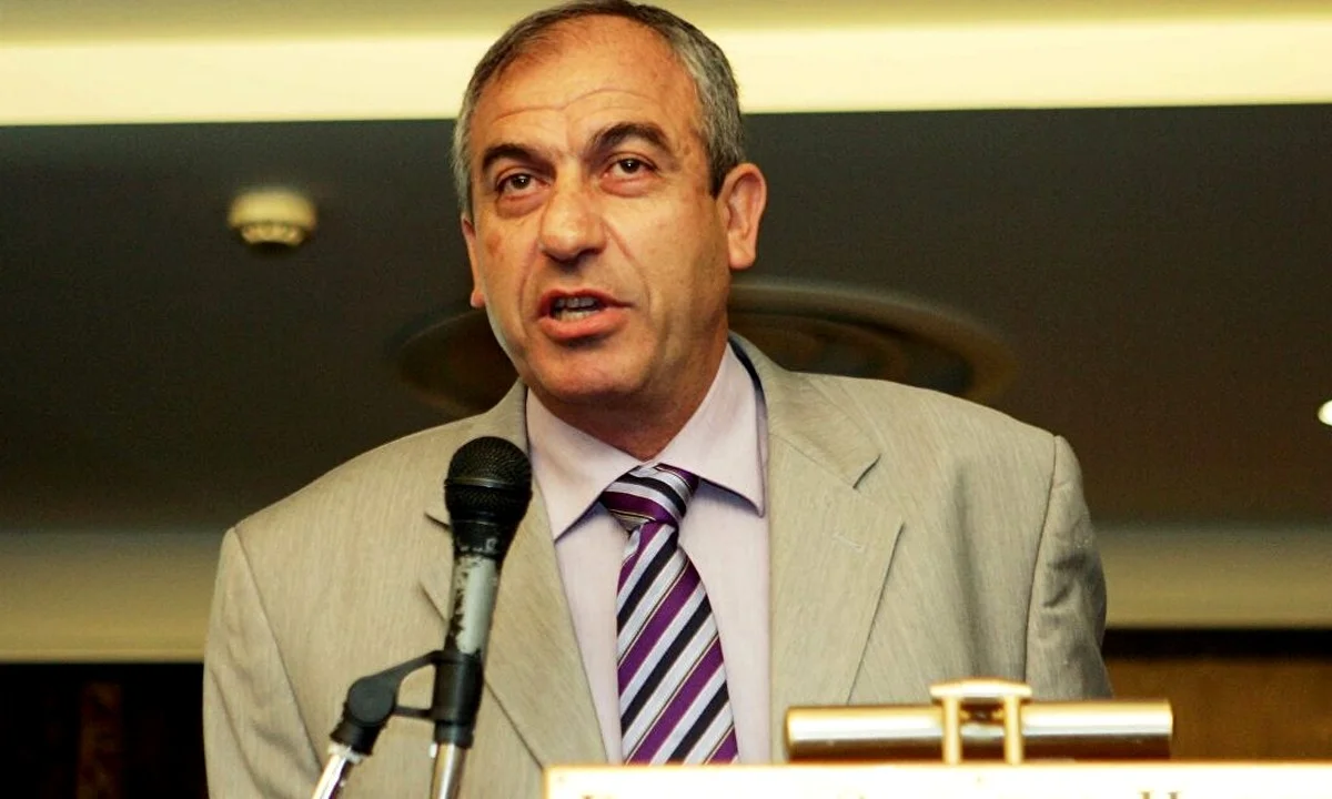 Βαρούχας: «Ήταν φάουλ του Τσόλακ και δεν ήταν του Χασάν με τον Λισγάρα; - Bullying στους διαιτητές ο Κλάτενμπεργκ»!