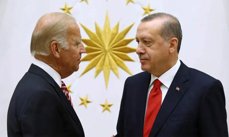 Bloomberg: Ο Ερντογάν πρέπει να προετοιμαστεί για το χειρότερο