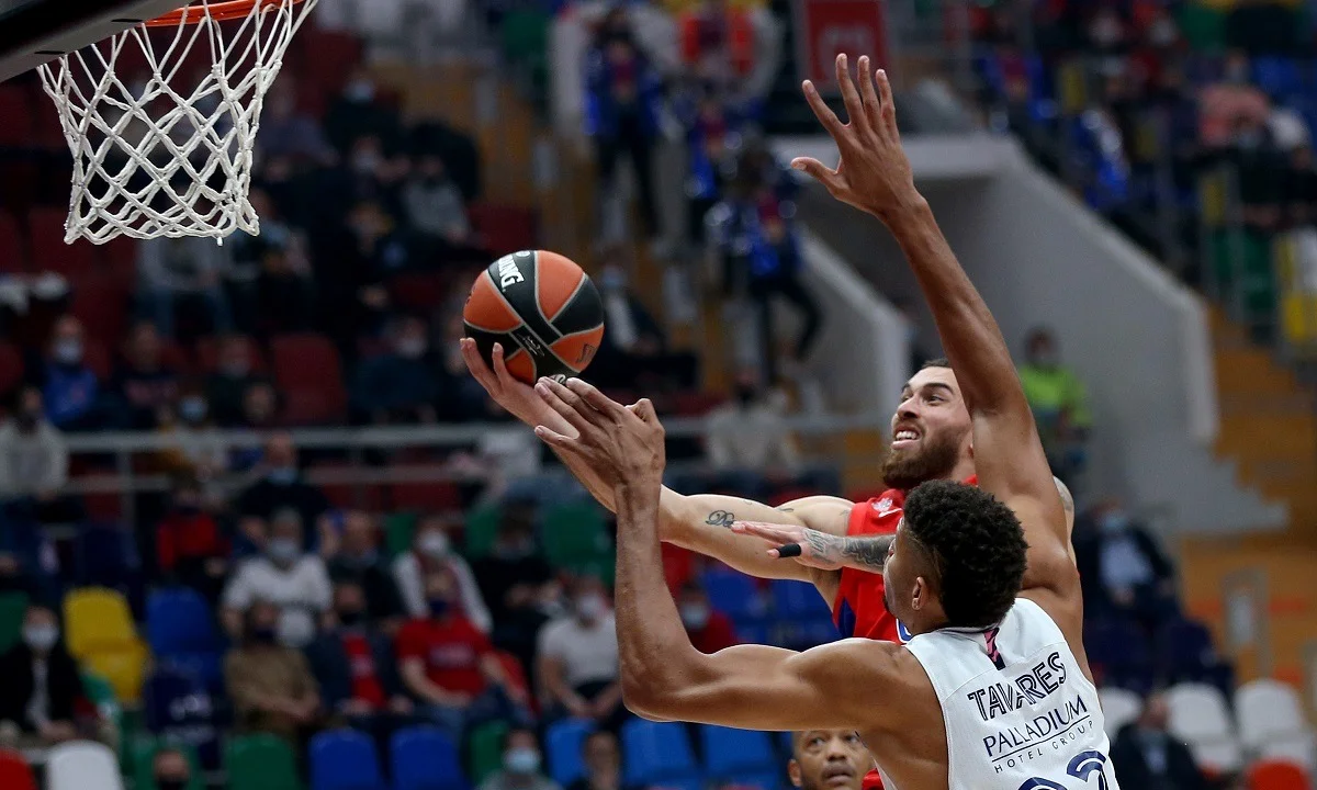 ΤΣΣΚΑ- Ρεάλ 74-73: Ο Τζέιμς έκρινε τον αγώνα!