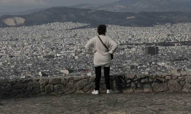 Κορονοϊός: Σήμερα οι αποφάσεις για έξοδο από την καραντίνα - Τα δεδομένα για εστίαση και σχολεία