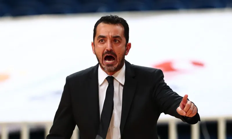 Βόβορας: «Ο μόνος δρόμος είναι να μένεις ενωμένος σαν ομάδα»